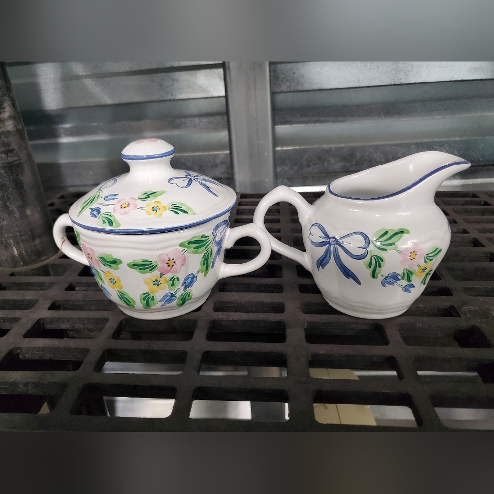 Herend Village Pottery‎ Creamer & Covered Sugar Blue Bows Floral Hungary